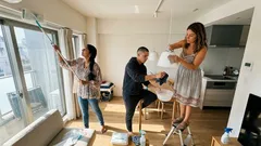 掃除してもホコリが戻る原因と対策は「上から下へ」で解決